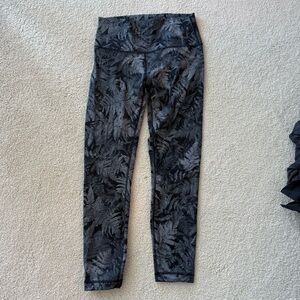 Lululemon Wunder Under High Waist 7/8 Leggings EUC